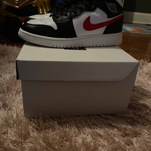 Jordan 1 - Picture 6 of 7